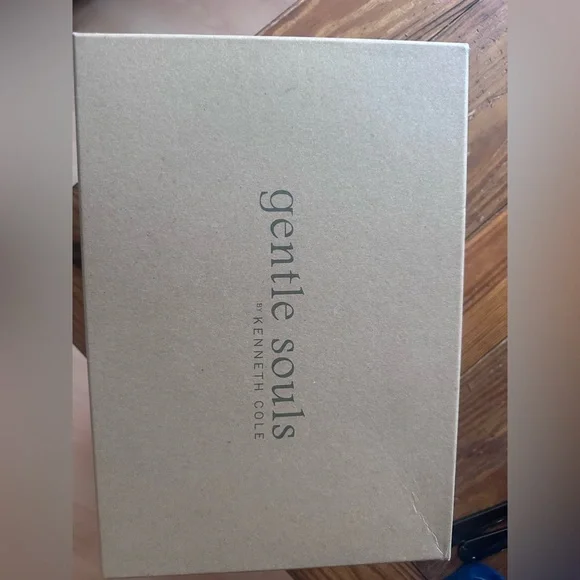 Gentle Souls “Cydney” loafer - Picture 8 of 8